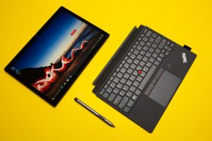 Lenovo trình làng mẫu máy ThinkPad X12 Detachable