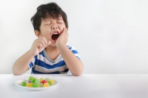 Thực phẩm dễ gây sâu răng cho trẻ