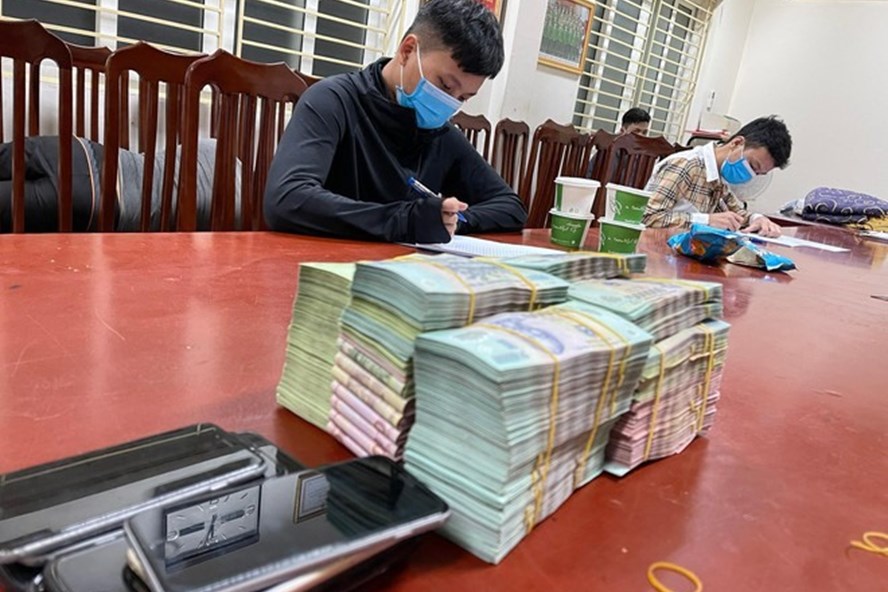 Hai đối tượng là "chân rết" trong đường dây đánh bạc do Nguyễn Minh Thành cầm đầu